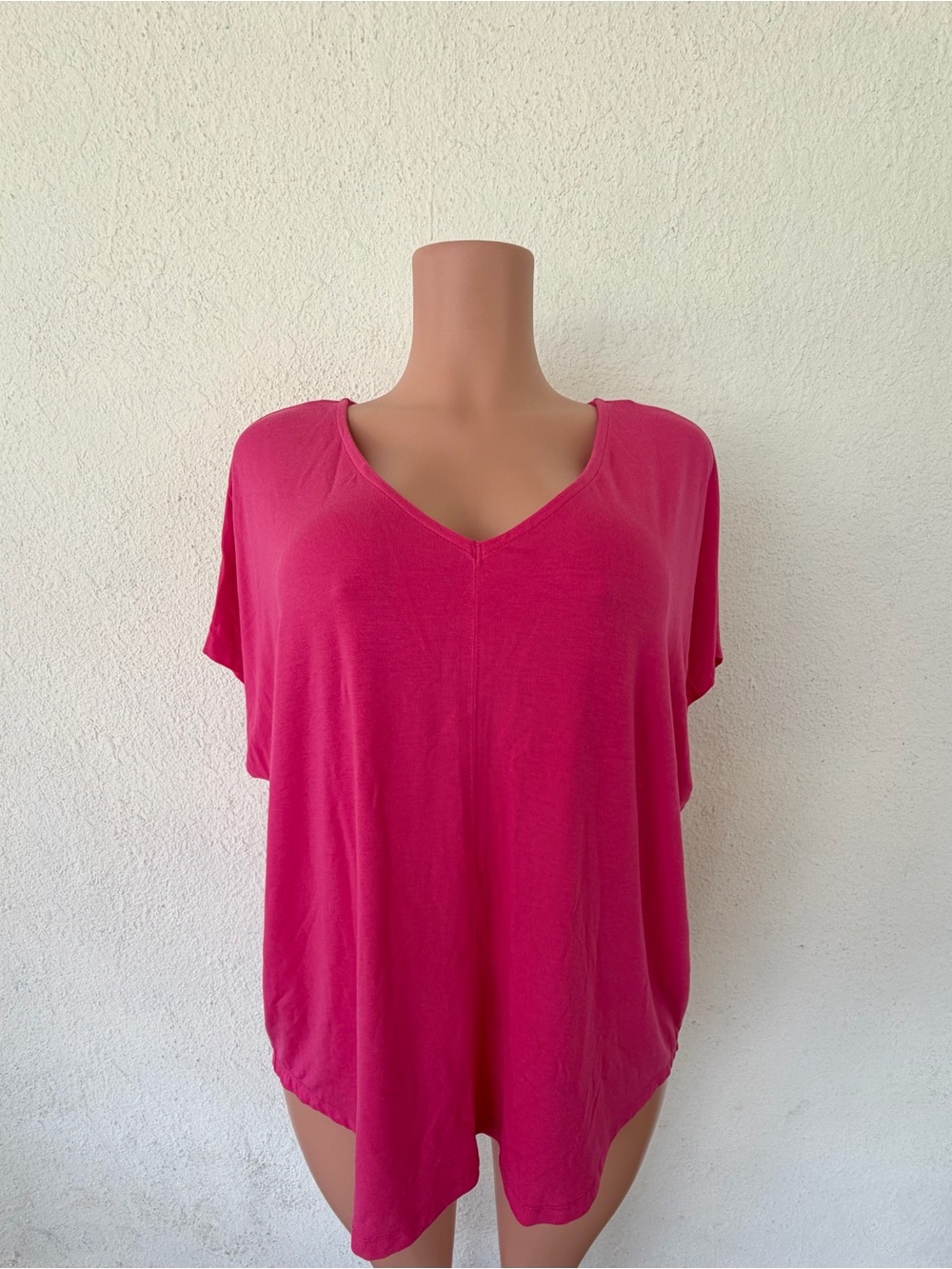 Gibson Latimer V-Neck Short Sleeve Top - Hot Pink